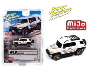 Johnny Lightning 1:64 2007 Toyota FJ Cruiser Custom White Model JLCP7421-4C - Picture 1 of 1