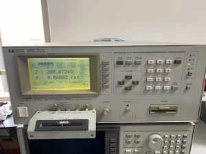 Medidor LCR de precisión Agilent HP 4284A 20Hz - 1MHz _ 6859 - Imagen 1 de 12