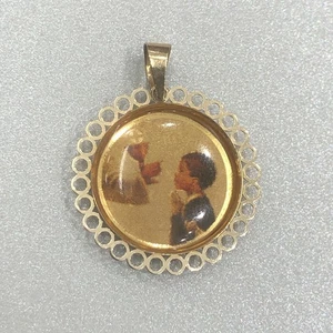 14KT GELBGOLD RELIGIÖSER RUNDER KUNSTHARZ ANHÄNGER MIT FARBEN KATHOLISCH 1,1g - Bild 1 von 17