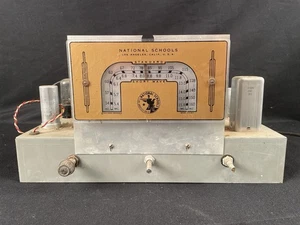 ••RAR Vintage 50’s National Schools Tube Radio Kit - AM / Shortwave - Bild 1 von 9