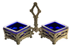 Bella SALIERA Napoleone III Metallo E Vetro Blu XIX Secolo Decorazioni Di Aquile - Foto 1 di 4