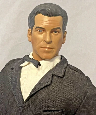 James Bond 007 Die Another Day Pierce Brosnan 12"  1/6 Figure Sideshow Cover