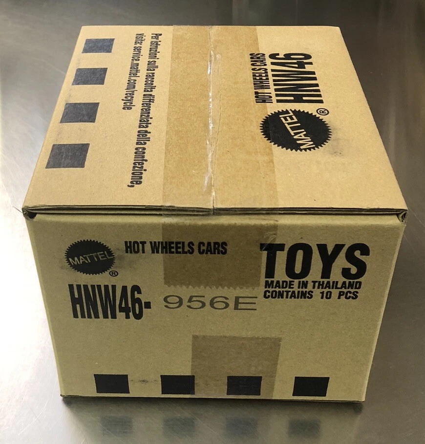 HOT WHEELS PREMIUM FAST & FURIOUS FACTORY SEALED CASE  E HNW46-956 E 10 PIECES - Image 1 of 4