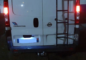 Ampoule led eclairage de plaque immatriculation Blanc pour Renault Trafic II - Picture 1 of 1