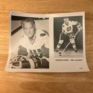 GORDIE HOWE Whalers AUTOGRAPHED/SIGNED "Mr. Hockey" 8 x 10 Photo (JSA Authentic) - Picture 1 of 3