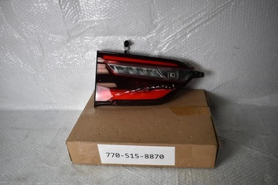 LUZ TRASERA INTERIOR IZQUIERDA INFINITI QX80 2018-2020 OEM 26555-6GW1A Foto 1 de 4