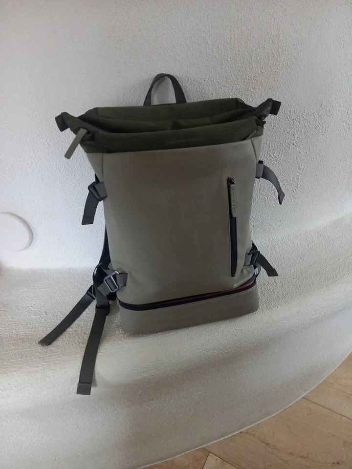 KAPTEN & SON Rucksack, grey/olive (grau/ olive), 26l, mit Laptopfach, gute Ware - Bild 1 von 4