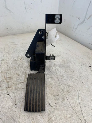 2019 International MV Throttle Pedal (649-10138) - Image 1 of 4