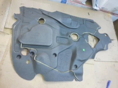 Amortiguador de sonido delantero puerta pasajero derecho Audi A4 2002-2008 8E0863980 Foto 1 de 4