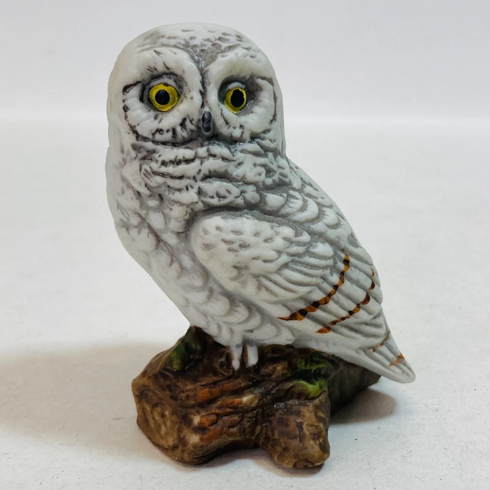 Vintage Owl Ceramic Snowy White Small Unbranded ? as is - Image 1 of 4