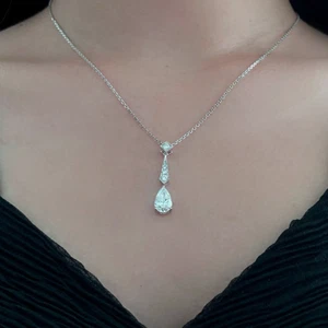 Colgante de mujer de 1,15 quilates certificado IGI laboratorio talla pera diamante oro blanco de 14 k - Imagen 1 de 9