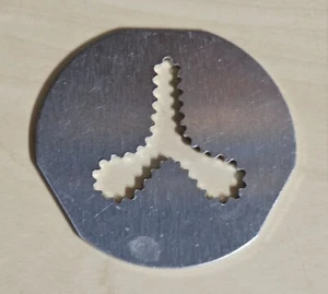 Vintage Mirro Cookie Pastry Press Disc Replacement Part #7 Heart - Picture 1 of 1