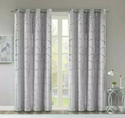 Cortina de ventana Intelligent Design Raina 84 pulgadas ojal 100 % apagón A1010 Foto 1 de 4