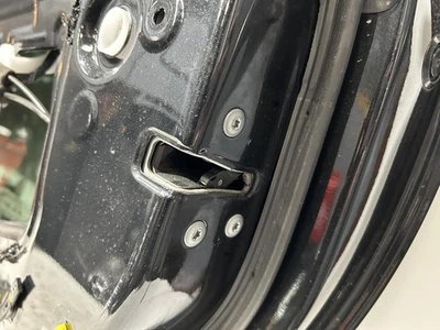 Lexus RC 350 Right Front Door Lock Mechanism GSC10 11/2014-03/2019 - image 1 of 4