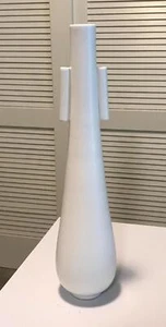 VINTAGE ROBERT THOMAS COLLECTION STUDIO/a VASE SCULPTURE - off white - 26" tall - Picture 1 of 9