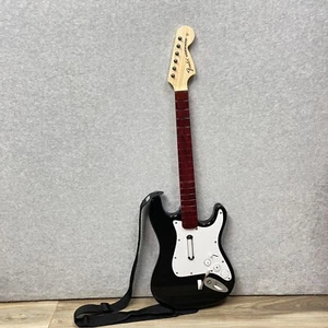 Rock Band Fender Stratocaster Nintendo Wii Wireless Guitar NWGTS2 No Dongle - Picture 1 of 10