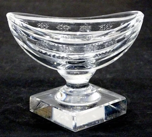 1800's Antique ANGLO IRISH Cut Crystal FLINT GLASS MASTER SALT Dish Dip Cellar - Picture 1 of 4