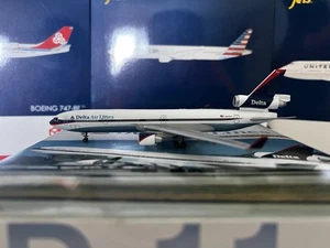 Dragon Wings 1:400 Delta Airlines MD-11 - Picture 1 of 5