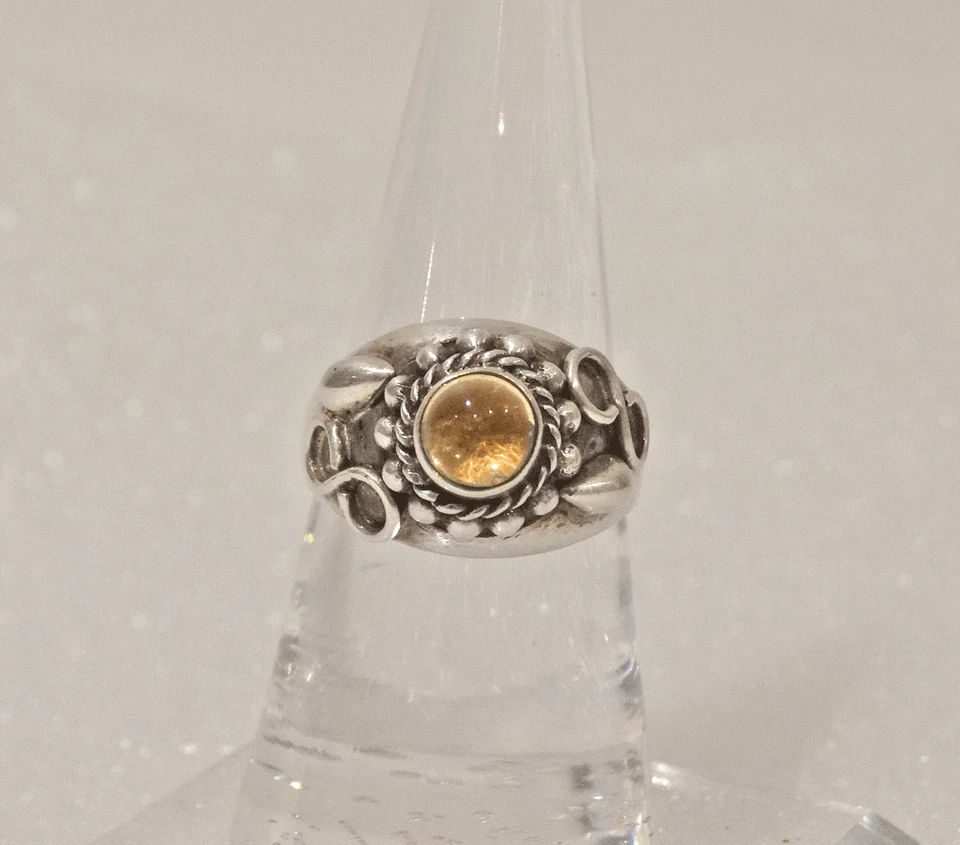 Bague bombée en argent 925 sertie d'un cabochon en citrine rond 5mm - Photo 1/4