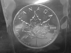 Silbermünze 999er - Canada 5 $ 1998 (1 OZ) "Maple Leaf" prägefr. in Folie GS9983 - Picture 1 of 2