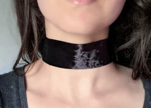 Black Velvet Choker Wide 90s Goth Necklace Adjustable Punk Grunge Gothic Jewelry - Picture 1 of 5