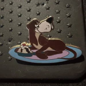 Bruno #2 Dog Cinderella DSSH DSF LE 200 PTD Pin trader Disney studio store - Picture 1 of 2
