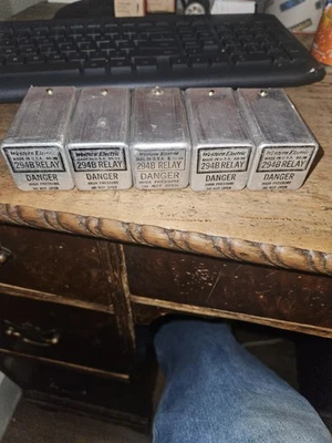 5 VINTAGE GOOD USED WESTERN ELECTRIC 249B RELAYS - Image 1 of 3