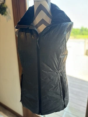 Champion Size Small Gray Women’s Puffer Vest Fleece Neck Lined! Preppy Nice! - Image 1 of 4