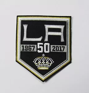 LOT OF (1) HOCKEY L A KINGS 1967-2017 (50 YEAR) PATCH (4" X 3 1/4") # 83 - Afbeelding 1 van 1