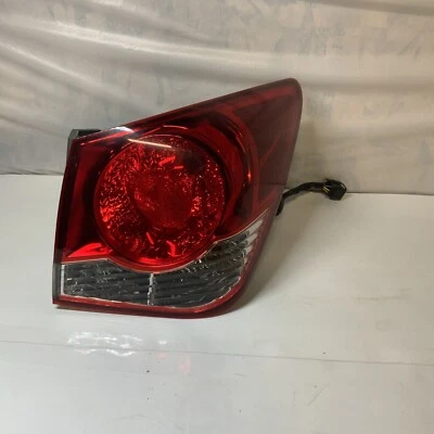 Luz trasera lateral derecha Chevrolet Cruze 2011 2012 2013 2014 pasajero G6506 KC Foto 1 de 3