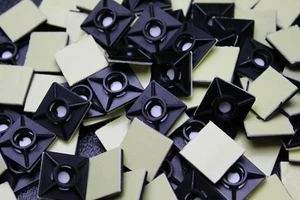 25 PCS ADHESIVE CABLE TIE MOUNT CLIP 3/4 INCH .75 ZIP TIE HOLDER WALL CTM34 - Picture 1 of 3