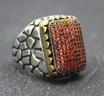 Anillo de Plata Grabado, Micro Circones Rojos Anillo de Plata de Ley 925 Sólida para Hombre Foto 1 de 4