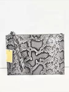 Michael Kors Jet Set Travel XL Clutch Wristlet MK Signature Pearl Grey Leather - Picture 1 of 10