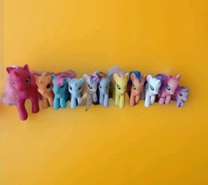 Pacchetto di 11 pony My Little Pony, GI-GO, Chad Valley taglie e marche miste. - Foto 1 di 6