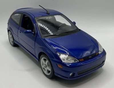 FORD FOCUS SVT 1:24 BLUE  MAISTO RARE RARE FIND - Image 1 of 4