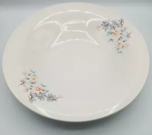 Vintage Haegar Large White with flowers Pottery Bowl #3222 Vintage, Nice - Picture 1 of 6
