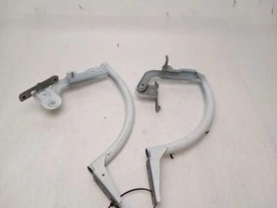 BISAGRA TAPA MALETERO FORD FOCUS 2012-2014 Foto 1 de 4