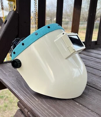 Шлем сварочный - Изображение 1 из 4