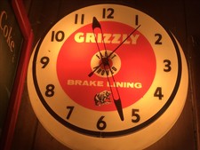 Vintage Original Grizzly Break Advertising Clock Gas Oil Sign
