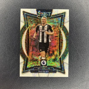Panini Premier League Select 2024-25 Dan Burn White Sparkle Terrace Prizm - Bild 1 von 2