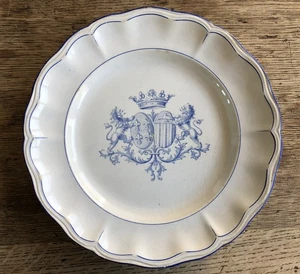 Assiette faïence ancienne XIXème à décor héraldique blason, couronne marquis - Picture 1 of 14