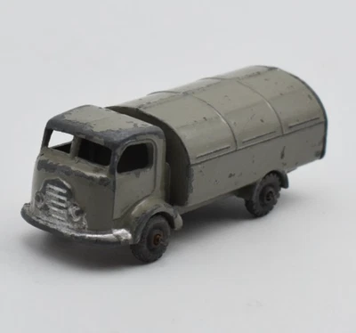Matchbox 1-75 Regular Wheels #38 Carrier Refuse Truck ruote in metallo Inghil... - Immagine 1 di 4