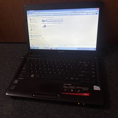 Toshiba Satellite C640 Laptop 300GB HDD 2GB RAM DVD Win 7 - Image 1 of 4
