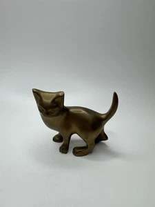Estatuilla de gato pequeña de latón MCM de colección - Imagen 1 de 5