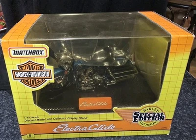 Harley Davidson Electra Glide 1993 Matchbox 1968 azul FLH motocicleta escala 1/15 Foto 1 de 4