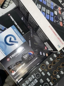 Native Instruments DJ Controlador TRAKTOR Kontrol X1 - Imagen 1 de 4