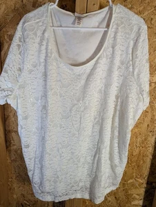 Covington 24-26W White Floral Lace Overlay Short Sleeve Blouse Top Scoop Neck - Picture 1 of 7