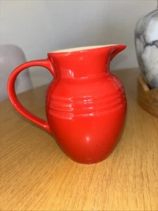 Le Creuset Breakfast Jug Glazed Ceramic Stoneware Milk Jug 0.7l Red - Picture 1 of 9