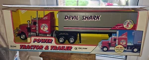 Vintage PRO TEAM Power Tractor & Trailer DEVIL SHARK Super Truck LIGHTS & SOUNDS - Picture 1 of 3