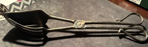 Vintage Silver Plated Scissor Style Salad Serving Tongs.Unbranded - Picture 1 of 2